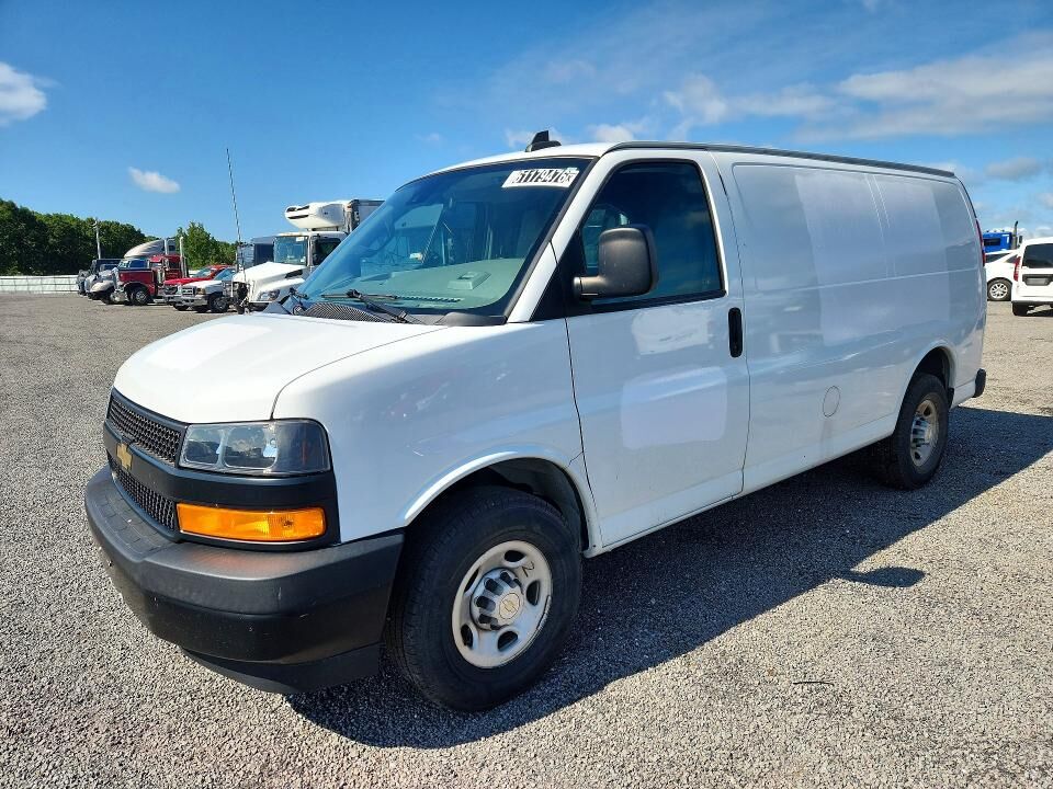 2022 CHEVROLET Express