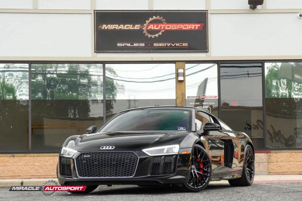 2017 AUDI R8