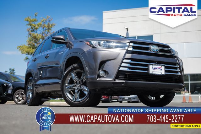 2017 TOYOTA Highlander