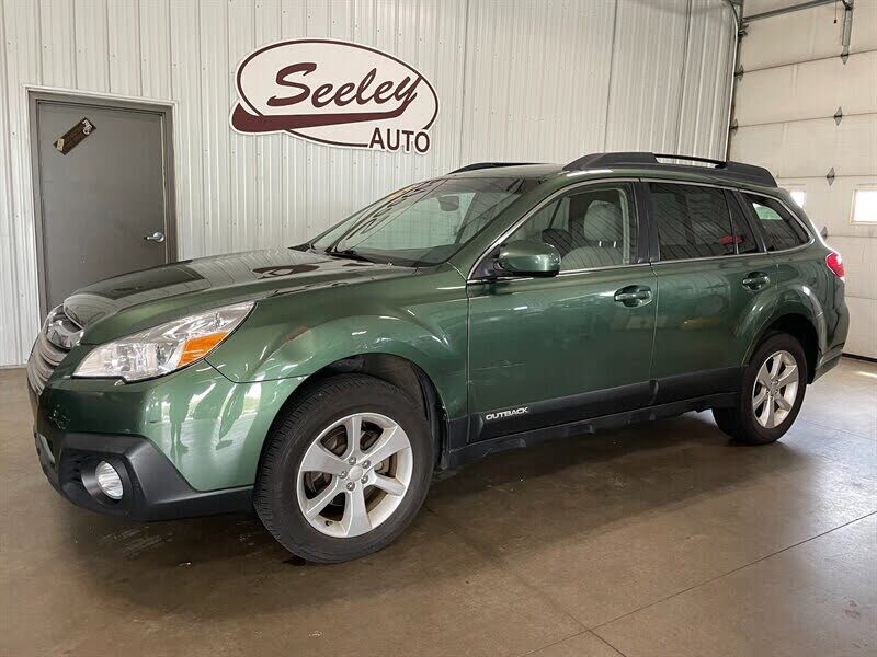 2013 SUBARU Outback