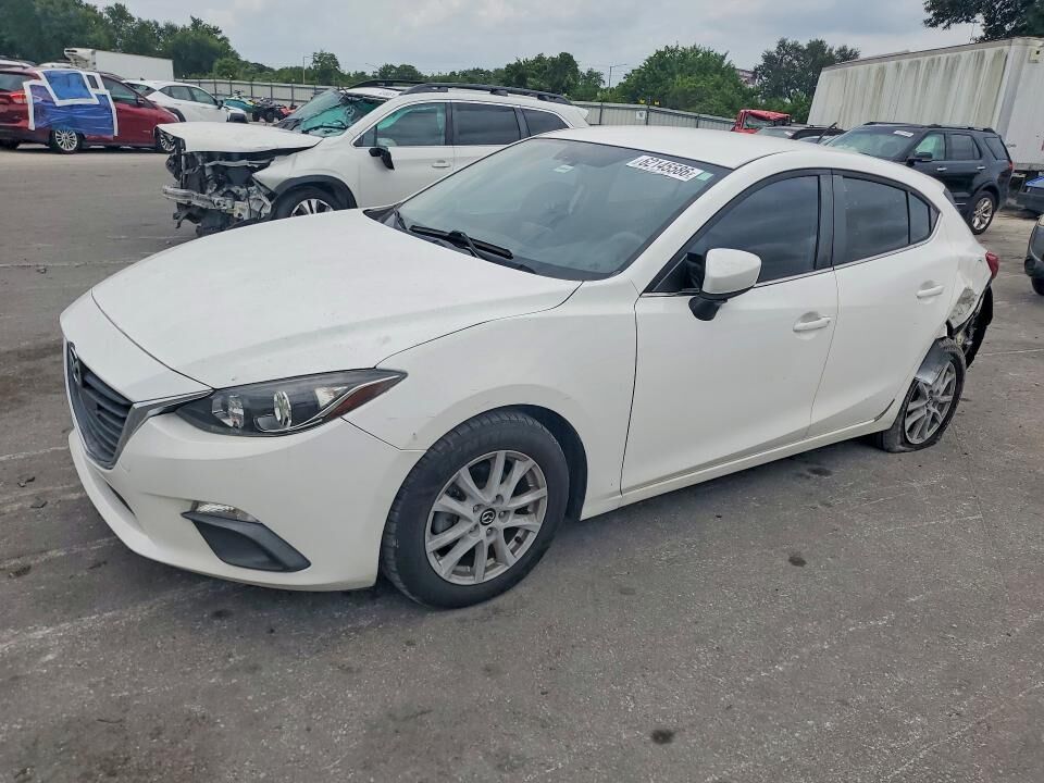 2016 MAZDA Mazda3
