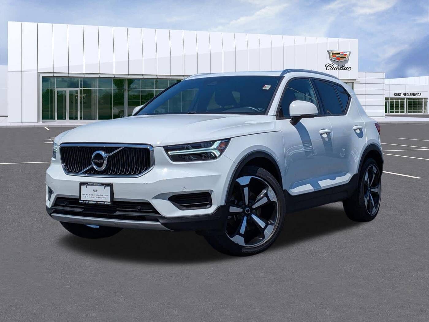 2020 VOLVO XC40
