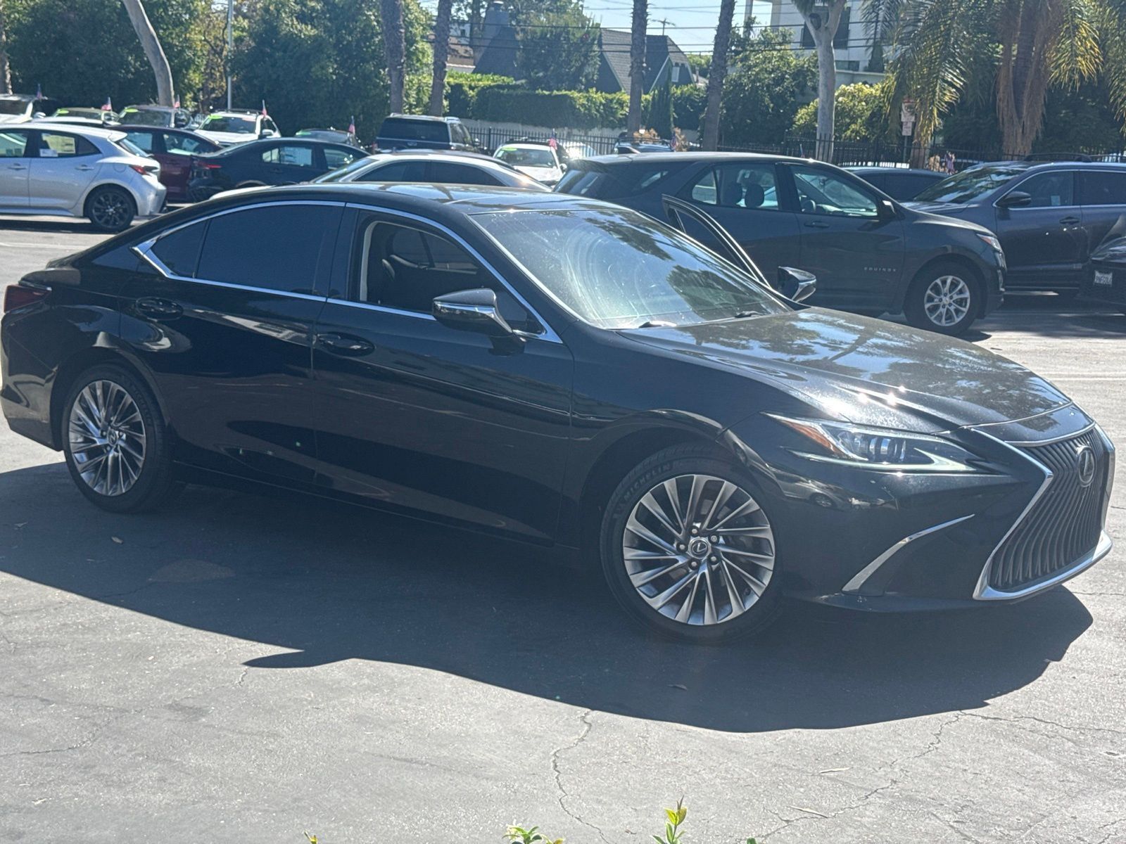 2020 LEXUS ES