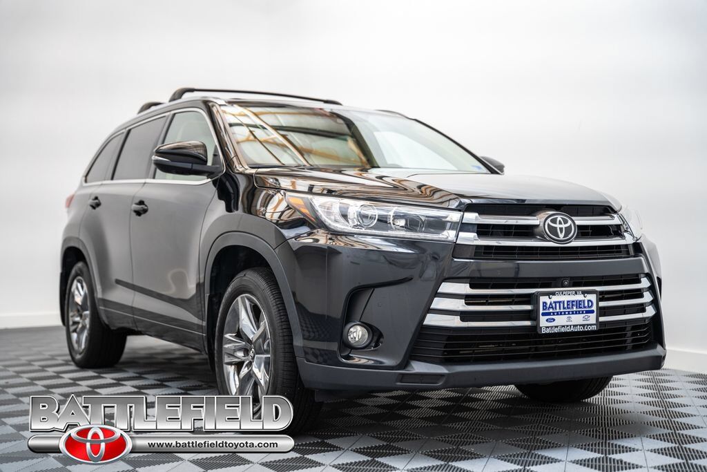 2017 TOYOTA Highlander