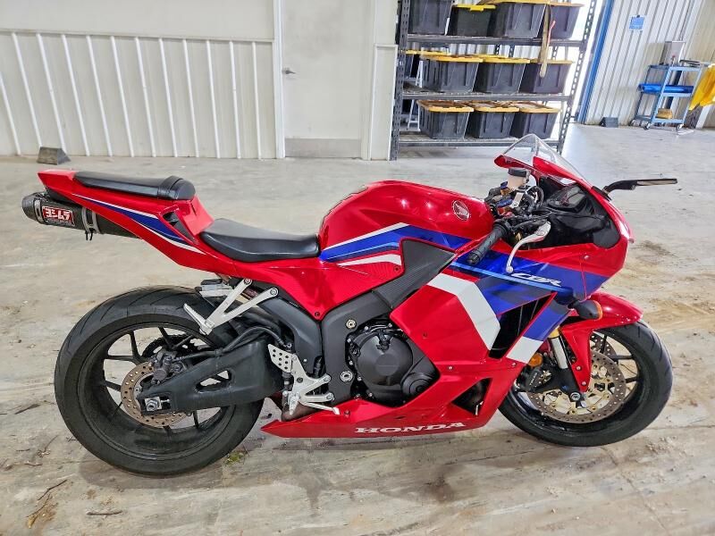 2024 HONDA CB