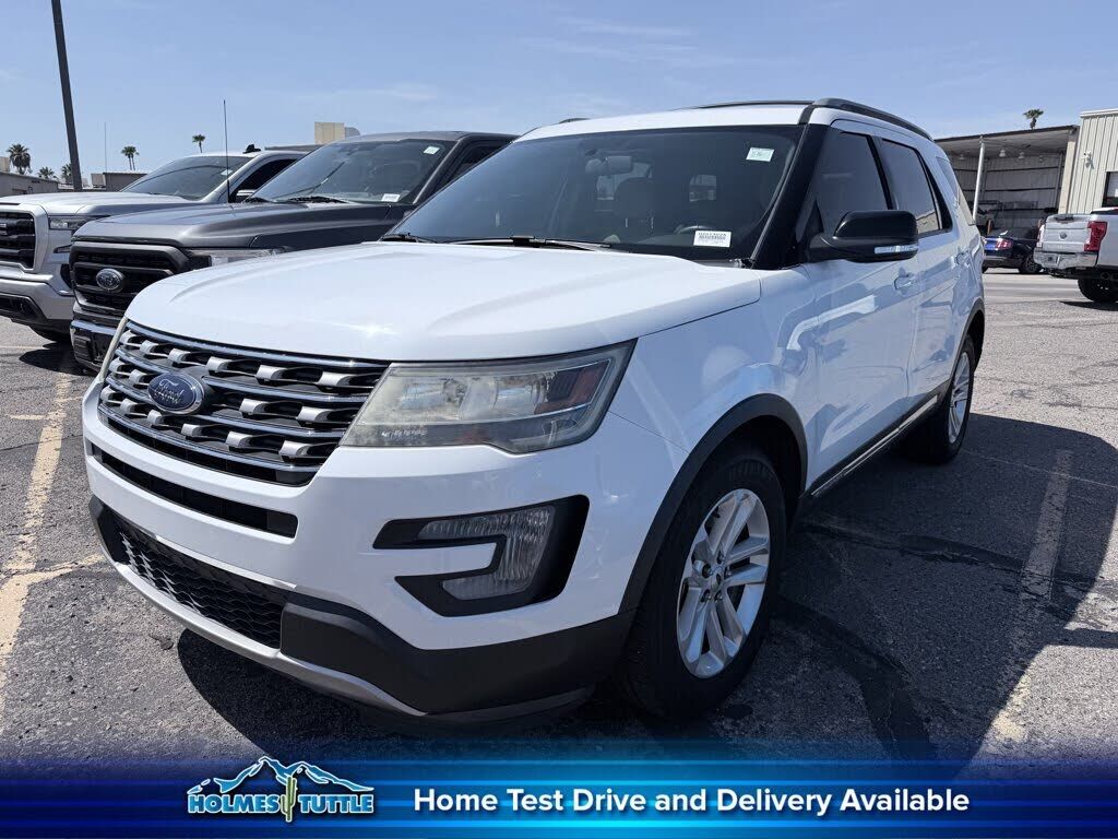 2017 FORD Explorer