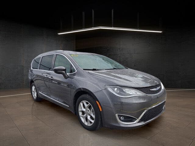 2020 CHRYSLER Pacifica