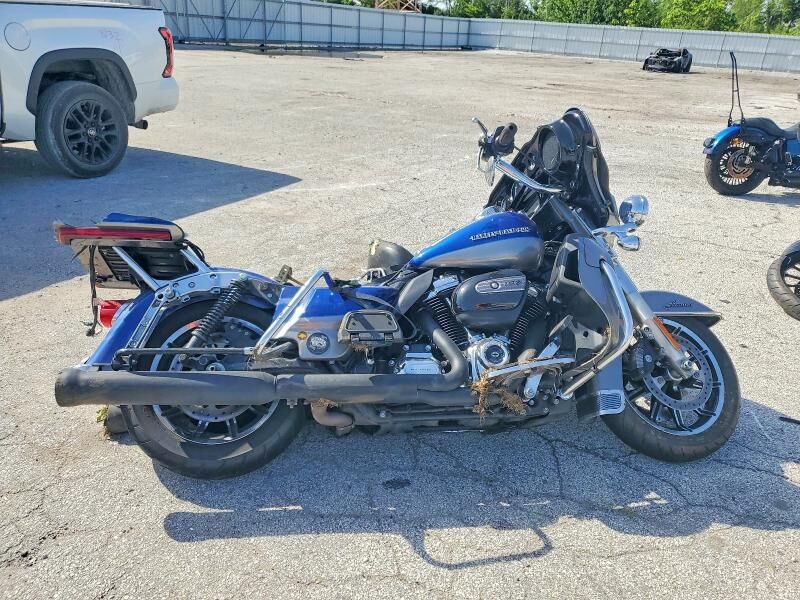 2017 HARLEY DAVIDSON FLHTK / ULTRA LIMITED