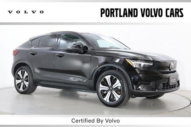 2023 VOLVO C40