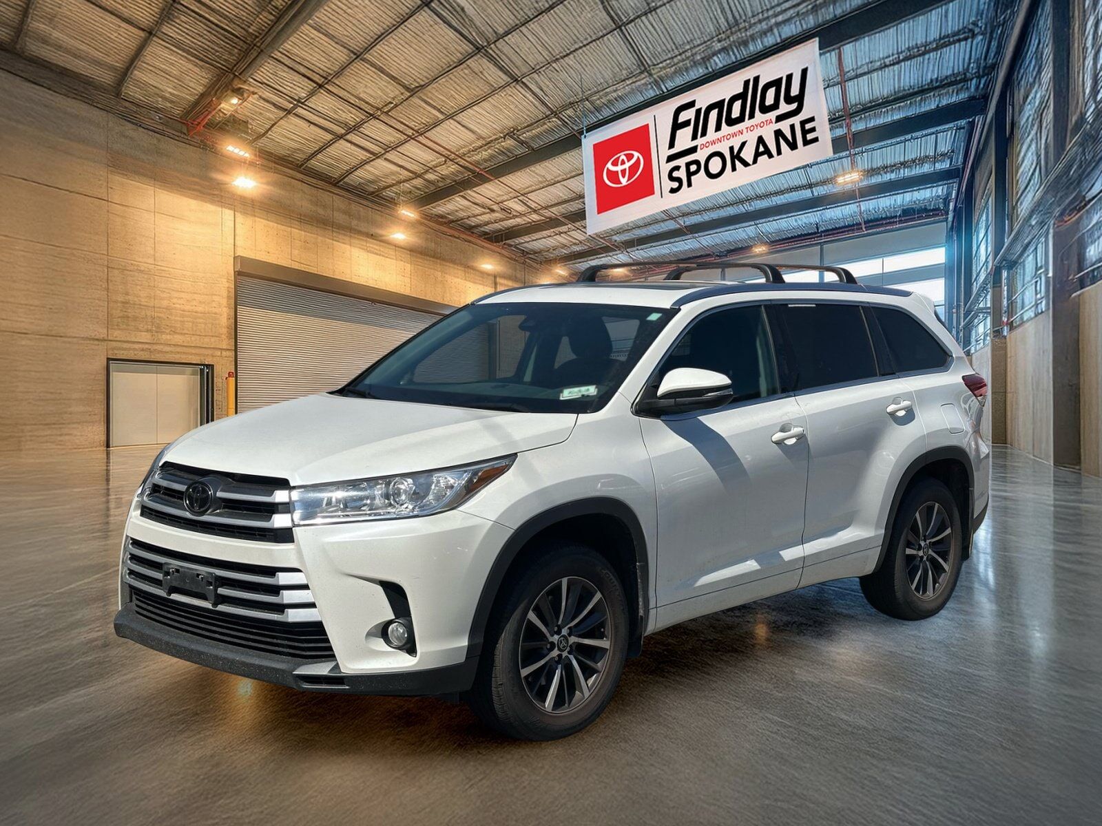 2017 TOYOTA Highlander