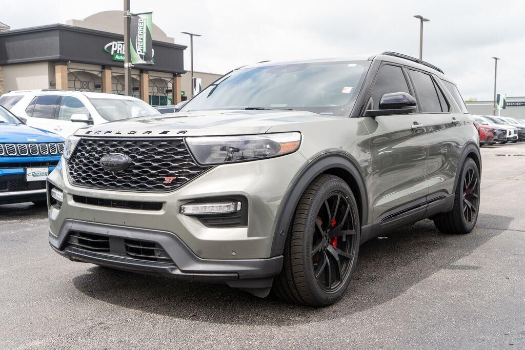 2020 FORD Explorer