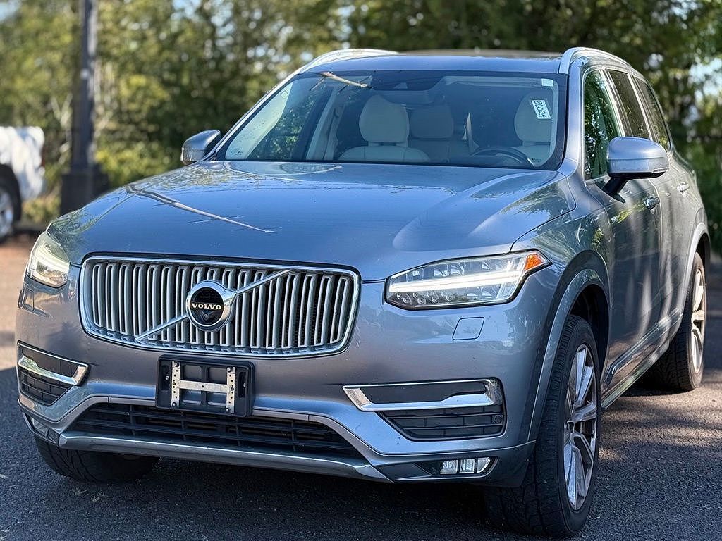 2016 VOLVO XC90