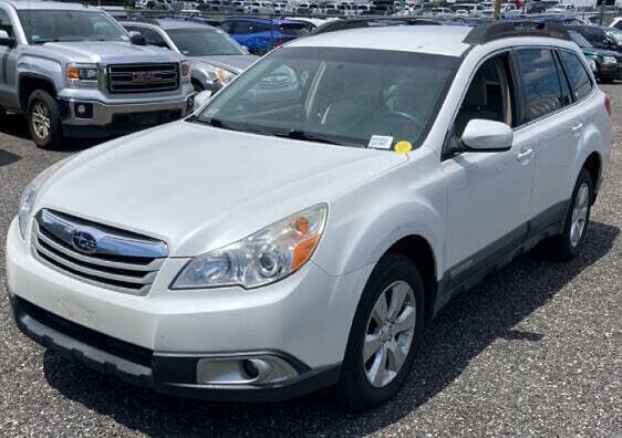 2012 SUBARU Outback