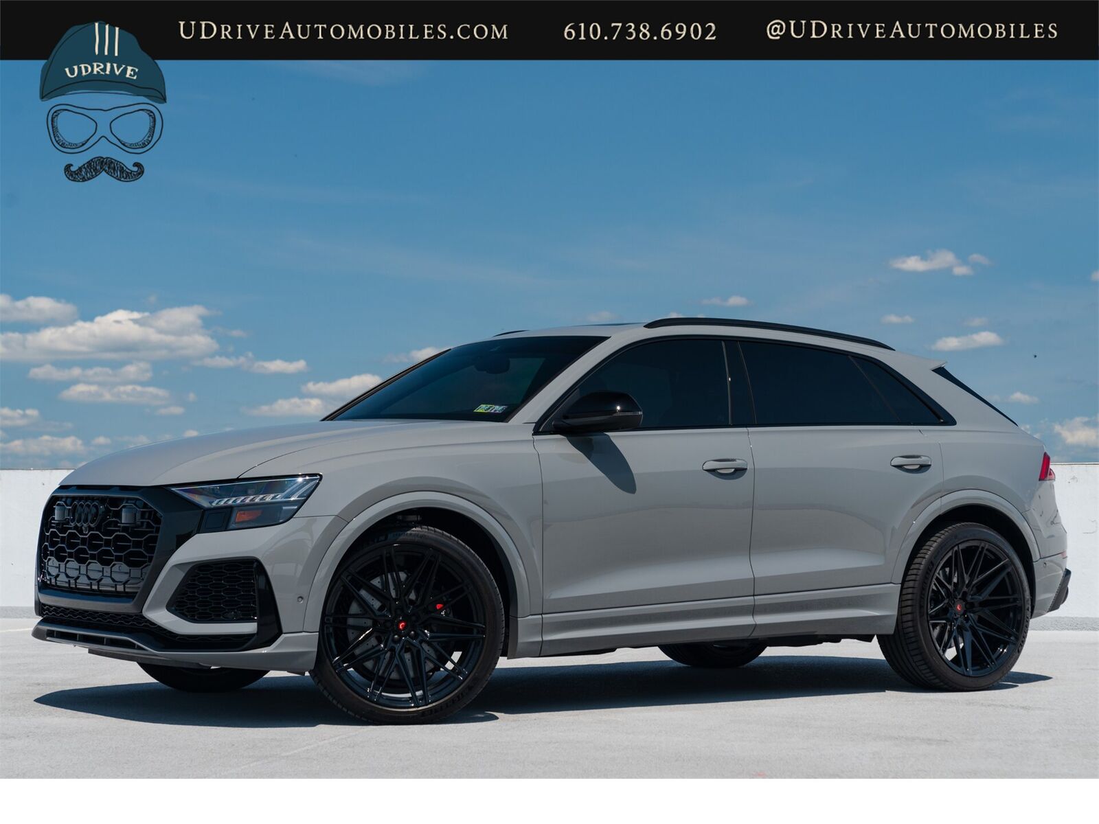 2023 AUDI RS Q8