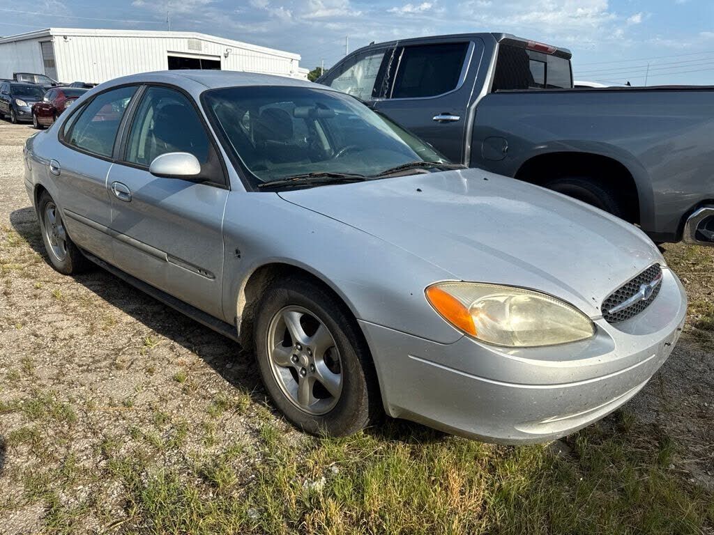 2000 FORD Taurus