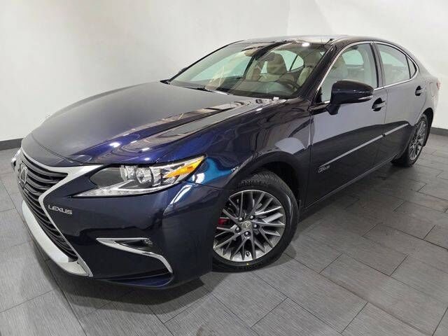 2018 LEXUS ES