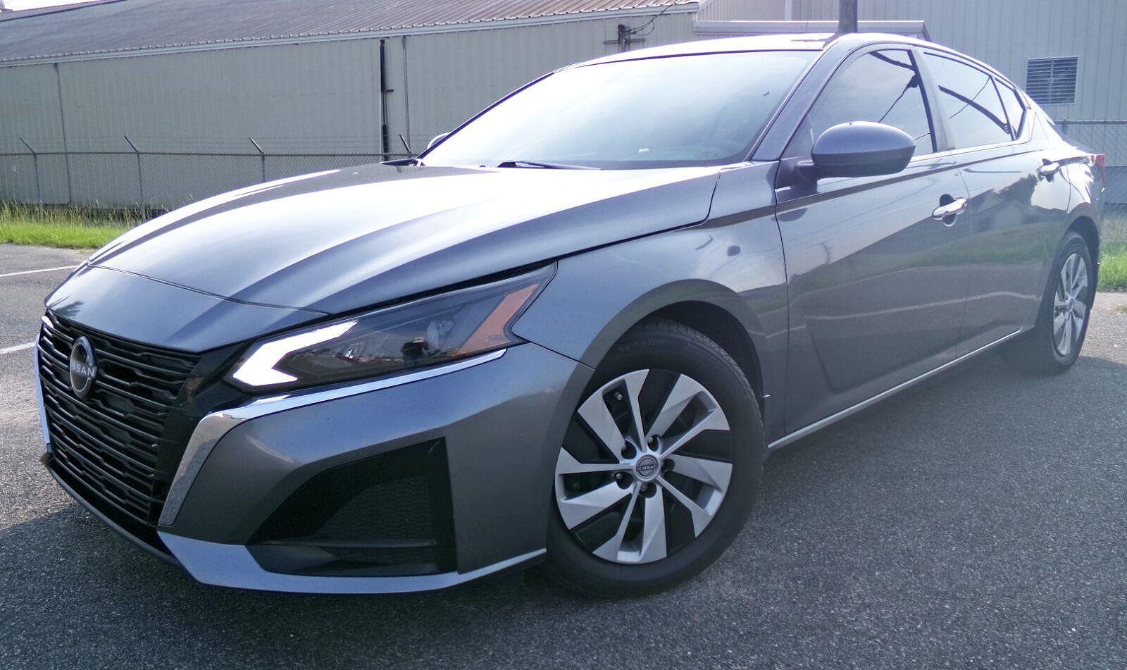 2023 NISSAN Altima