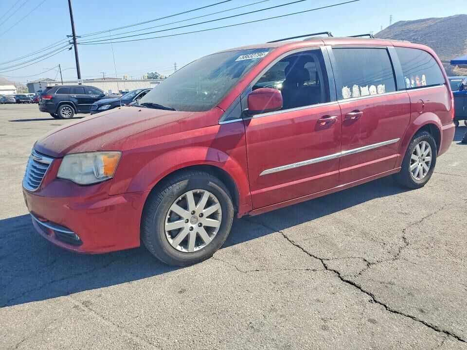 2014 CHRYSLER Town and Country
