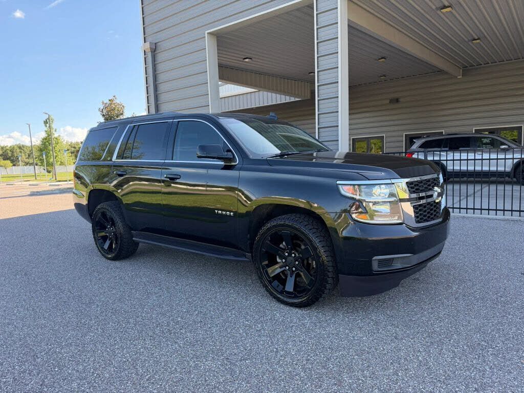 2017 CHEVROLET Tahoe