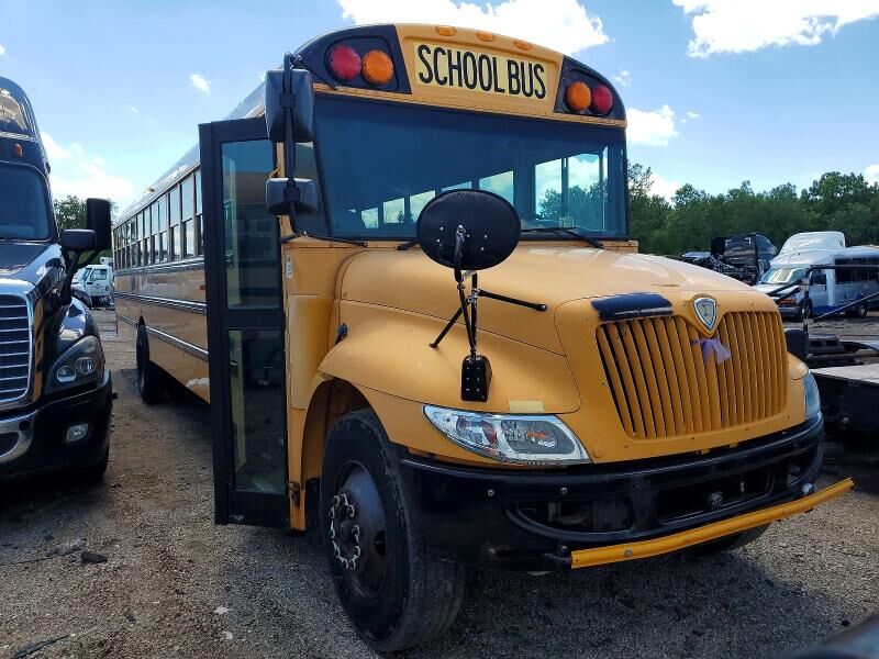 2013 IC BUS PB105