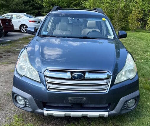 2013 SUBARU Outback