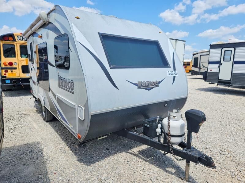 2017 LANCE CAMPER Lance Camper