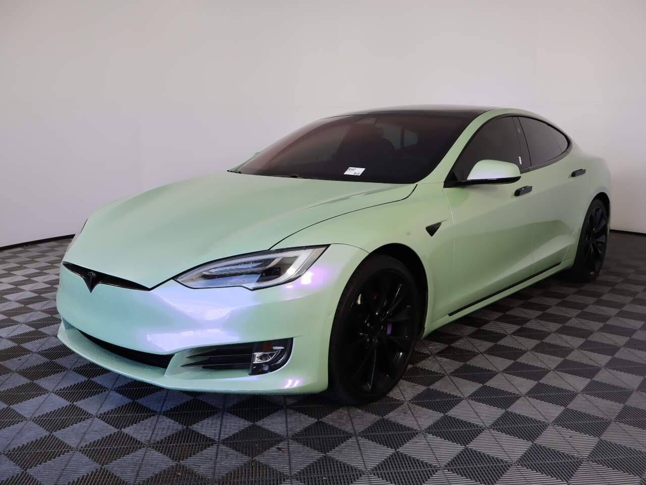 2020 TESLA Model S