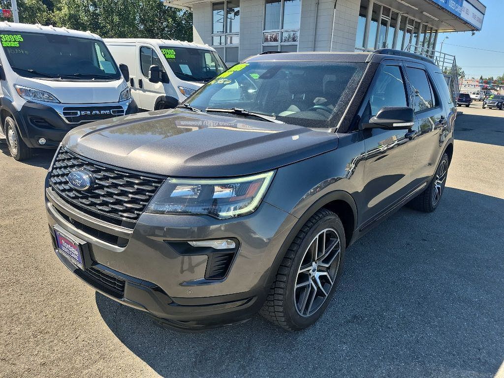 2018 FORD Explorer