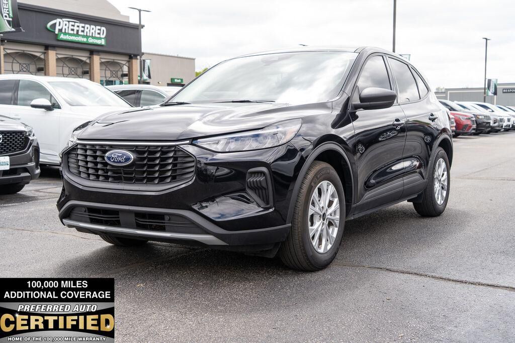2025 FORD Escape