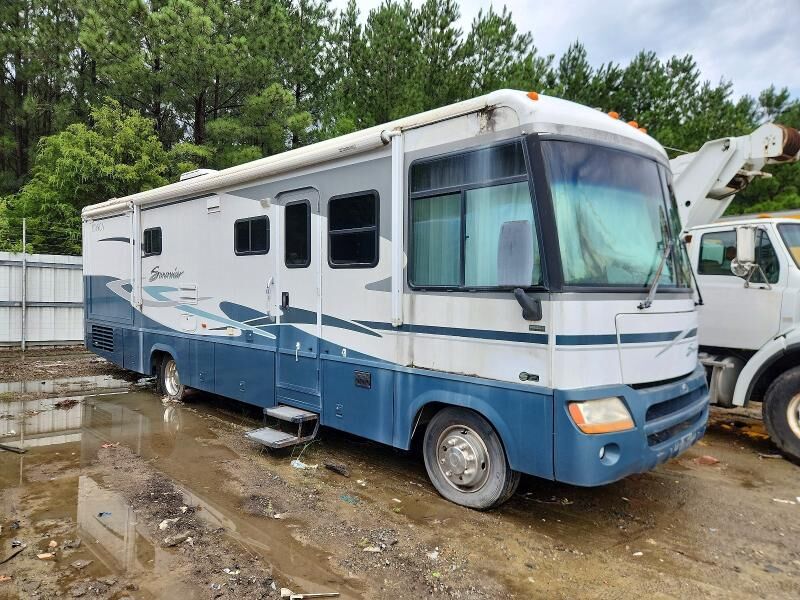 2003 WORKHORSE W22