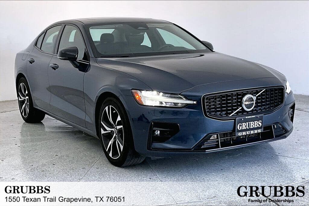 2025 VOLVO S60