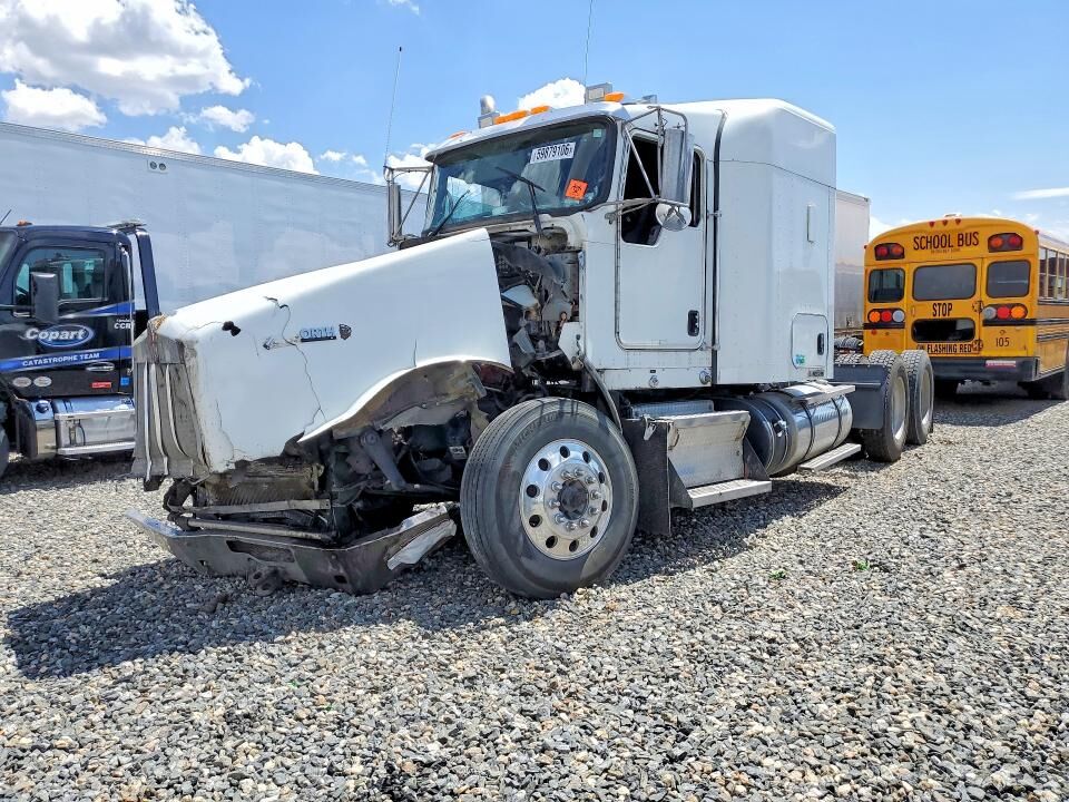 2015 KENWORTH T8 Series