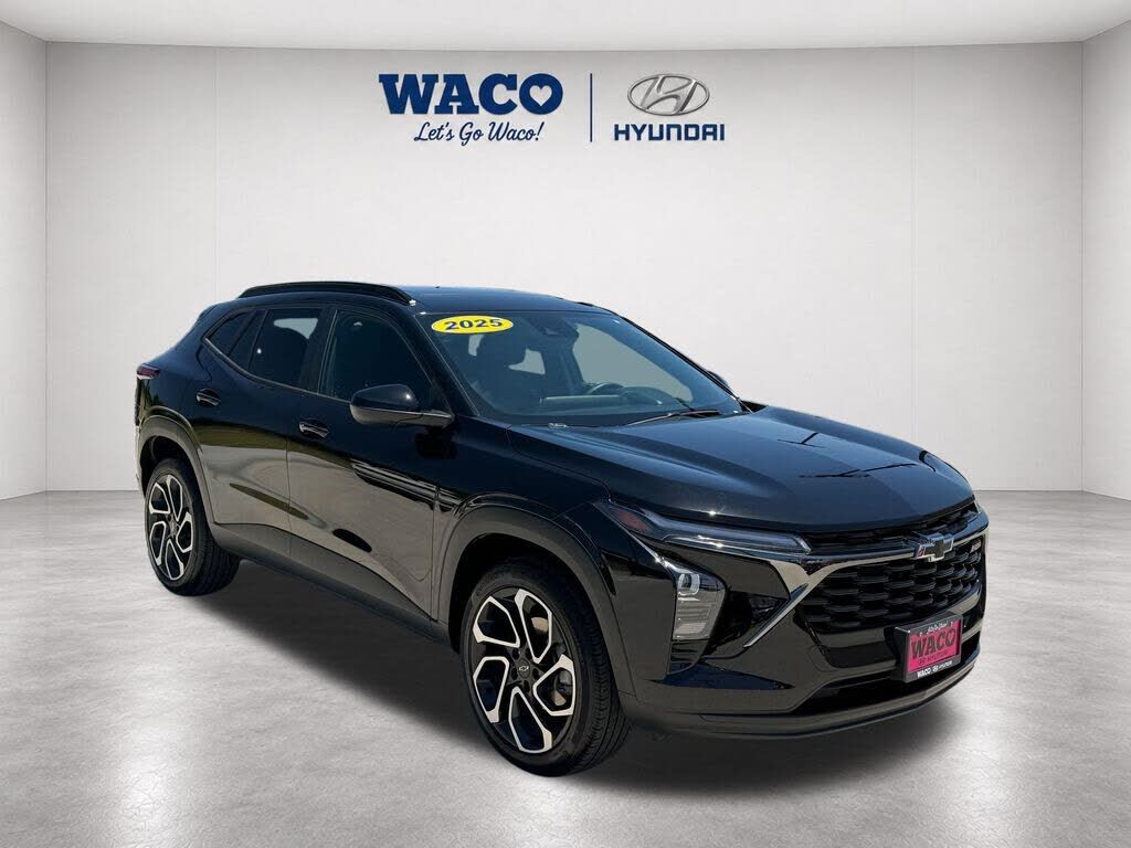2025 CHEVROLET Trax