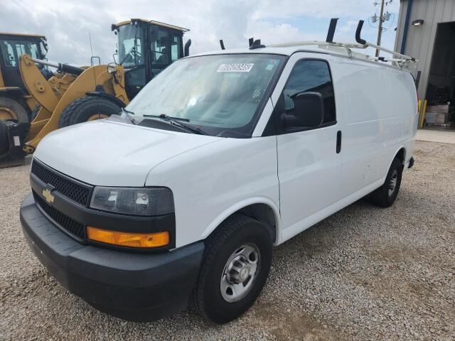 2020 CHEVROLET Express