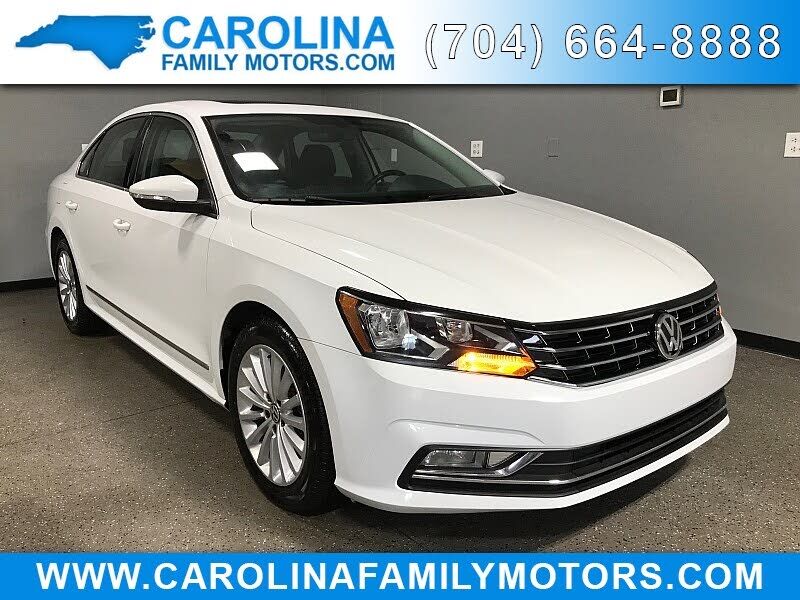 2016 VOLKSWAGEN Passat