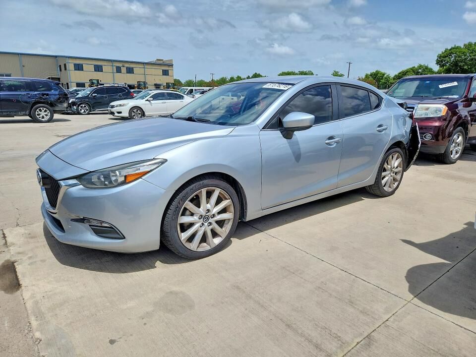 2017 MAZDA Mazda3