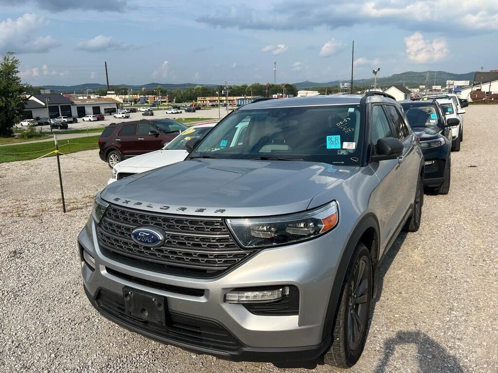 2021 FORD Explorer
