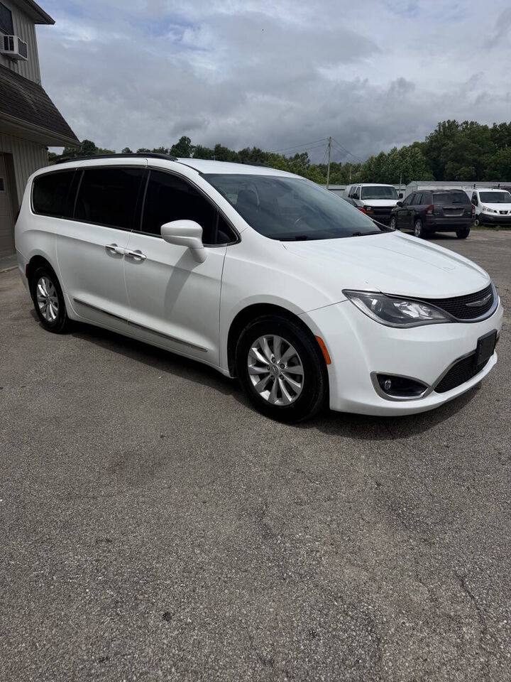 2017 CHRYSLER Pacifica