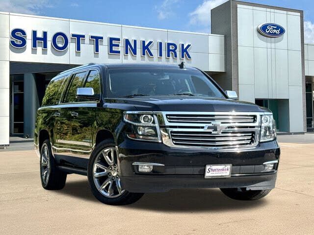 2016 CHEVROLET Suburban