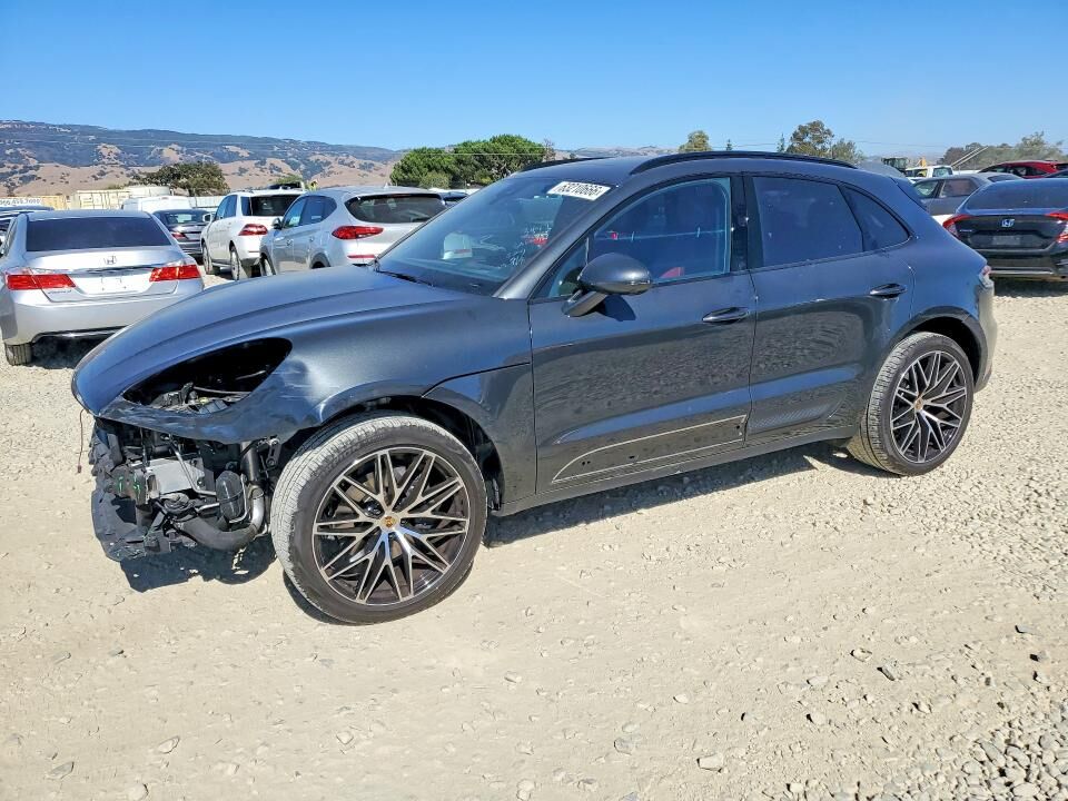 2024 PORSCHE Macan