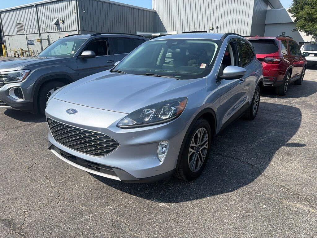 2022 FORD Escape