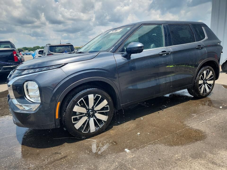 2025 MITSUBISHI Outlander