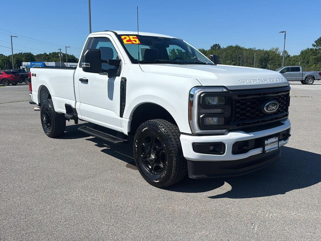 2025 FORD F-350