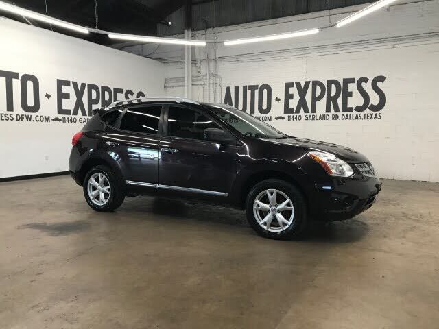 2011 NISSAN Rogue