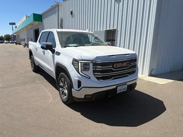 2025 GMC Sierra