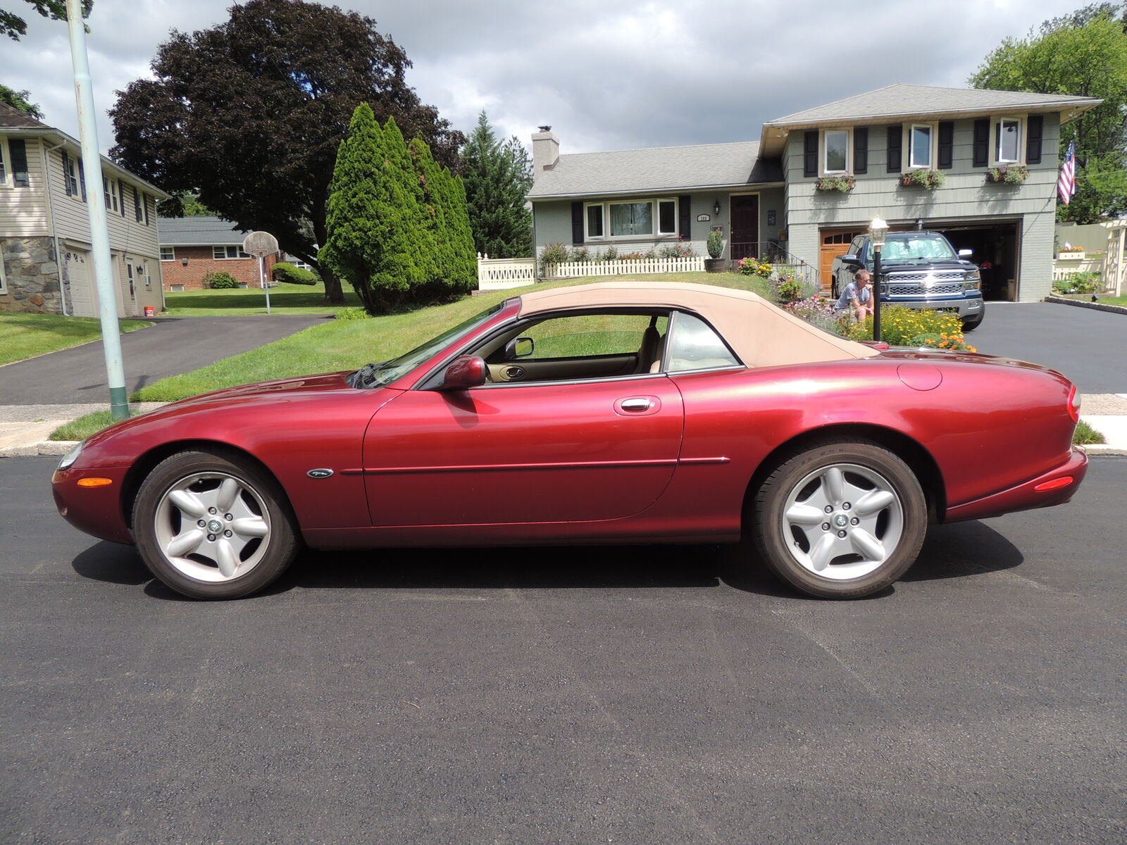 Jaguar XK8