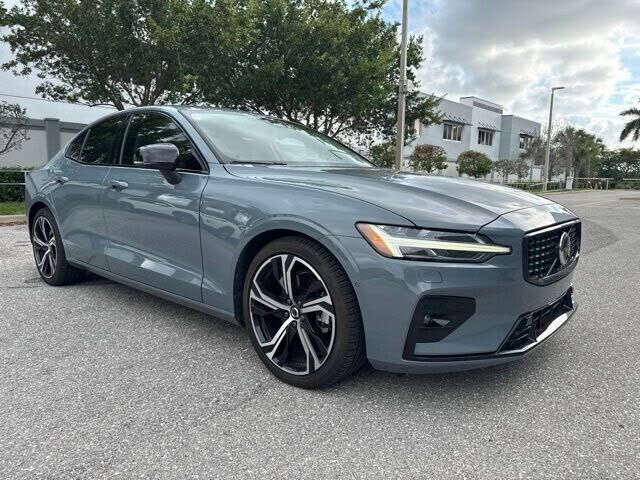 2024 VOLVO S60