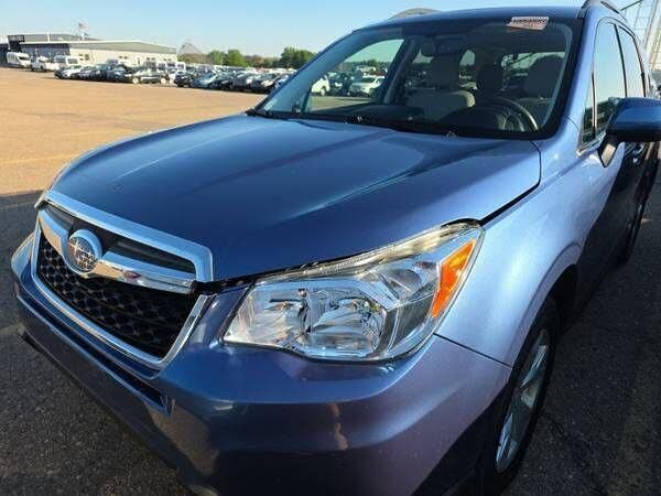 2016 SUBARU Forester