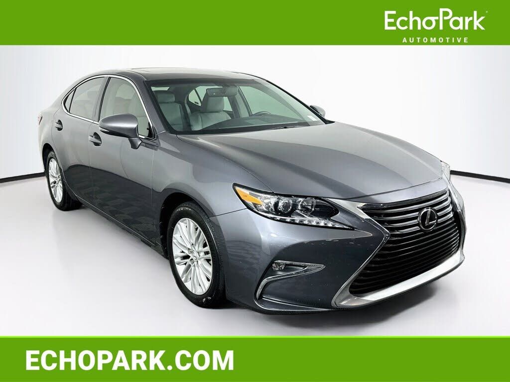 2016 LEXUS ES