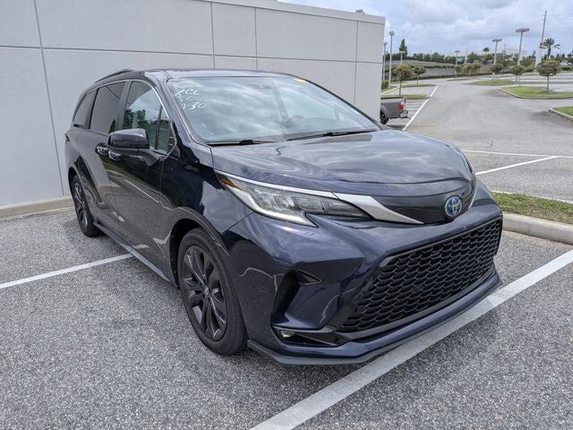 2023 TOYOTA Sienna